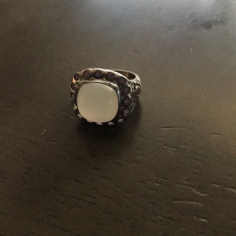 Ring  - Picture 4 of 4